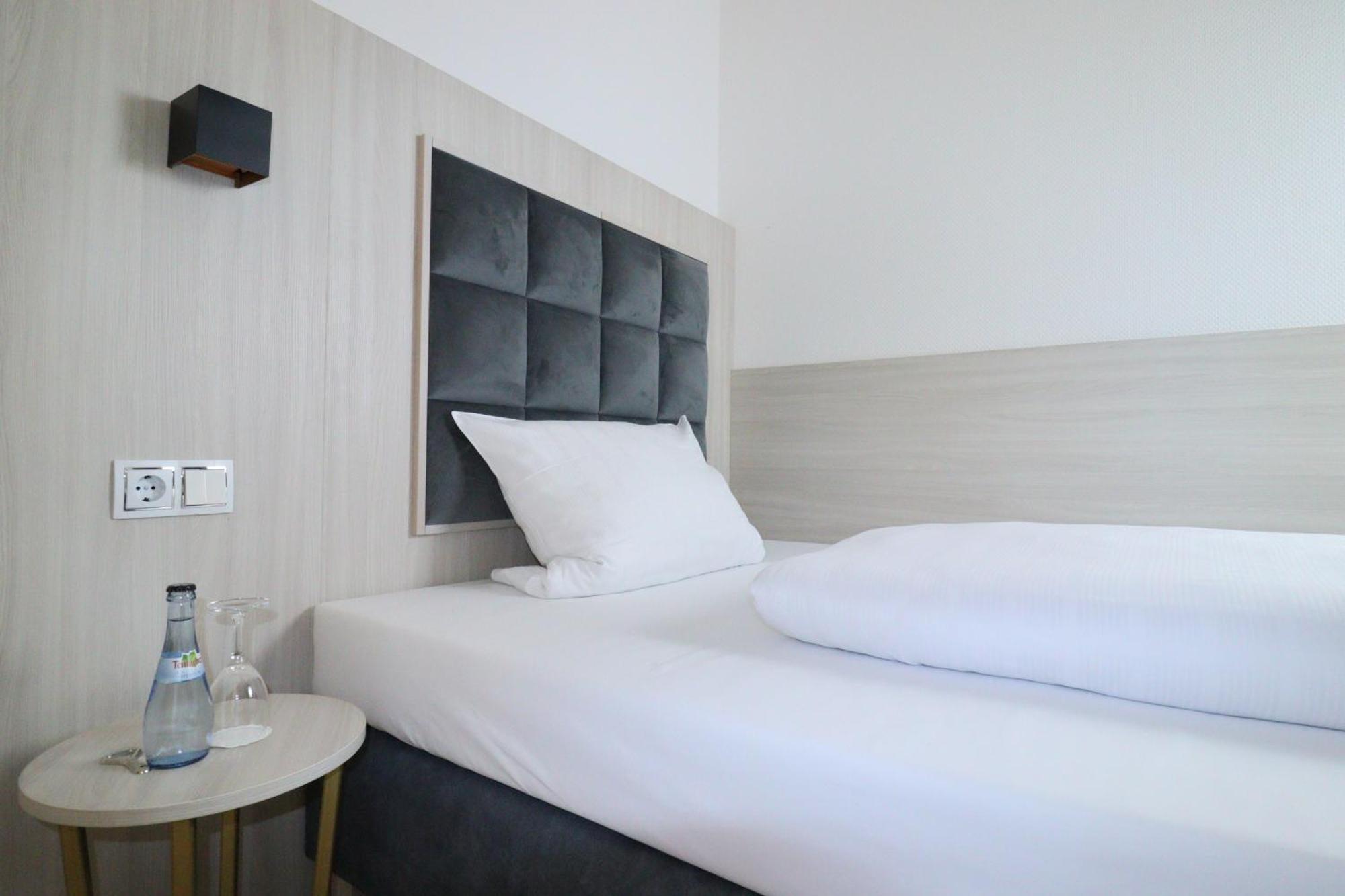 באד ברגזברן Hotel Kurparkblick מראה חיצוני תמונה